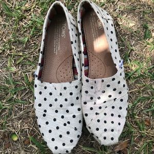 polka dot toms